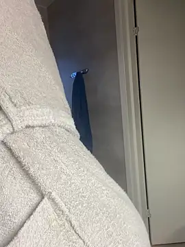 Snapshot of Anna_Alexa chatting on January 18, 2:43 pm Anna Alexa online show from January 18, 2:43 pm