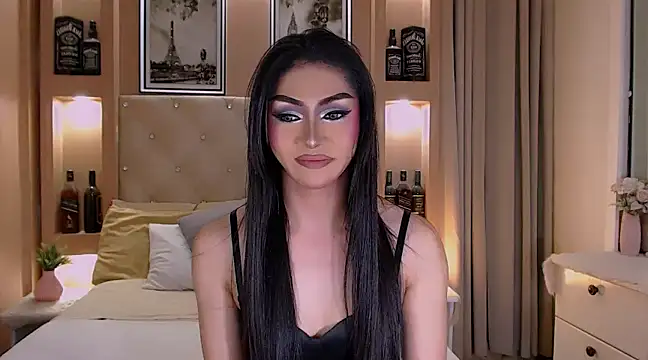 Snapshot of YOUR_DREAMWIFE chatting on February 14, 4:41 pm YOUR DREAMWIFE online show from February 14, 4:41 pm