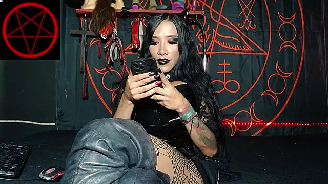 Snapshot of Depresion_Black chatting on December 11, 7:14 pm Depresion Black online show from December 11, 7:14 pm