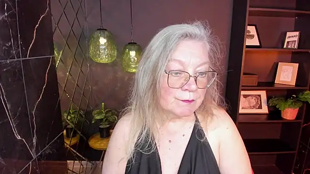 NataliMellow online show from May 28, 1:19 pm