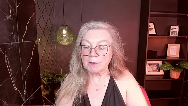 NataliMellow online show from June 19, 1:04 pm