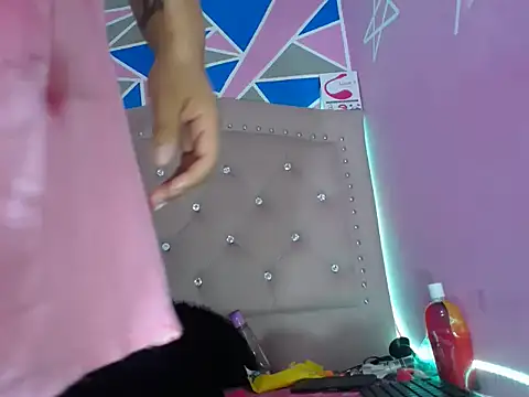 violetaass online show from January 5, 7:17 pm