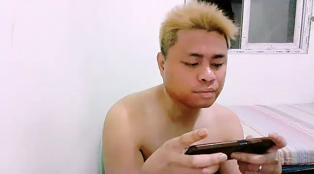 Snapshot of SirViceBoy2020 chatting on December 17, 6:53 pm SirViceBoy2020 online show from December 17, 6:53 pm