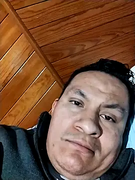 Snapshot of gusaven chatting on March 7, 5:18 am gusaven online show from March 7, 5:18 am