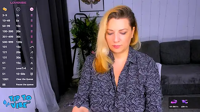 Snapshot of JillSpacey chatting on January 25, 2:15 am JillSpacey online show from January 25, 2:15 am