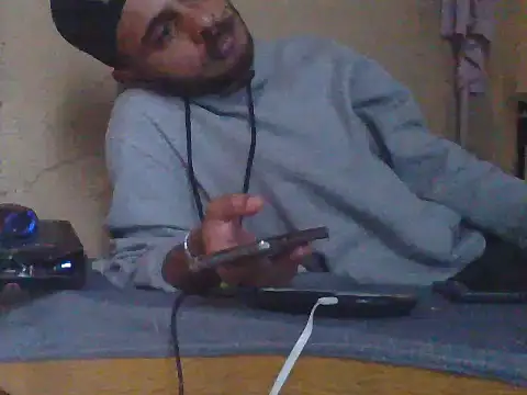 Snapshot of LoudLikeness chatting on March 31, 6:30 pm LoudLikeness online show from March 31, 6:30 pm