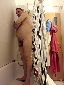 Snapshot of Miki20677 chatting on February 11, 6:24 pm Miki20677 online show from February 11, 6:24 pm