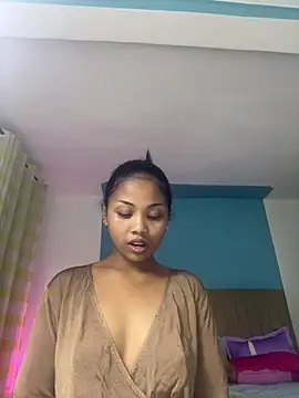 naya86 online show from June 22, 3:09 pm