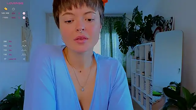 Snapshot of lana_sky chatting on October 18, 1:34 pm lana sky online show from October 18, 1:34 pm