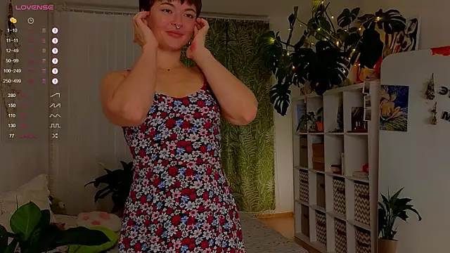 Snapshot of lana_sky chatting on November 6, 4:41 pm lana sky online show from November 6, 4:41 pm