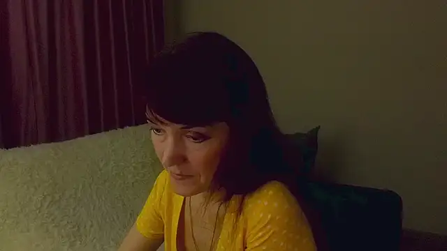 Snapshot of Fritha chatting on February 4, 6:47 pm Fritha online show from February 4, 6:47 pm