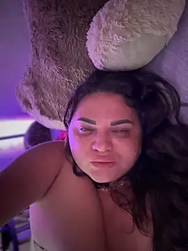 littleRikka online show from November 21, 12:10 am