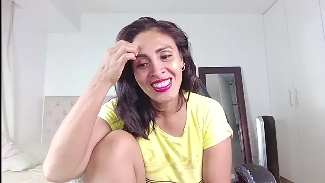 Snapshot of ms_freyax chatting on July 26, 4:09 am ms freyax online show from July 26, 4:09 am