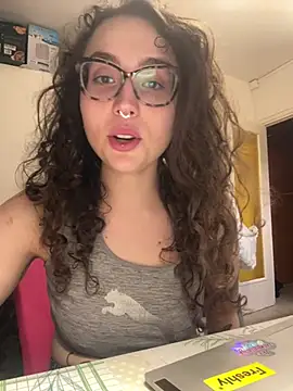 ladyturtle online show from May 12, 2:47 pm