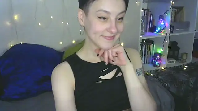 Snapshot of MartaBounty chatting on February 1, 7:34 pm MartaBounty online show from February 1, 7:34 pm