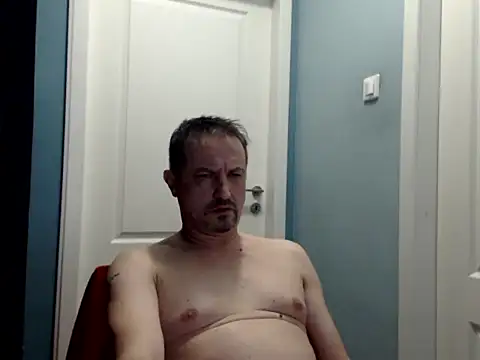 Snapshot of MisterFaithRO chatting on May 2, 9:31 pm MisterFaithRO online show from May 2, 9:31 pm