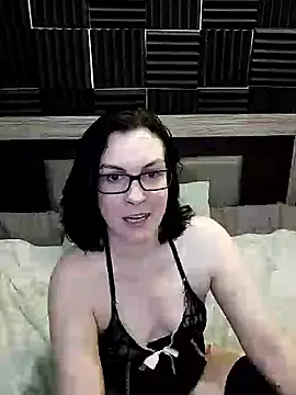 DesreRose online show from September 13, 12:21 am