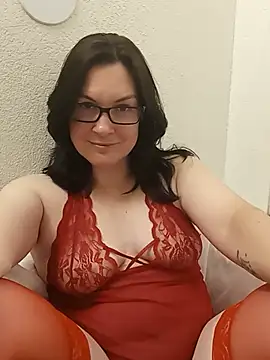 Snapshot of DesreRose chatting on July 2, 12:43 am DesreRose online show from July 2, 12:43 am