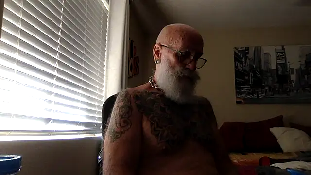 IamReadyxh online show from April 15, 5:20 pm