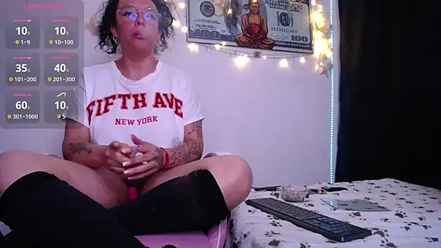 Jessi Evans online show from November 27, 1:57 pm