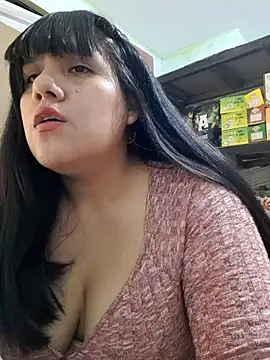 Snapshot of Kalani_Engel chatting on March 22, 11:42 pm Kalani Engel online show from March 22, 11:42 pm