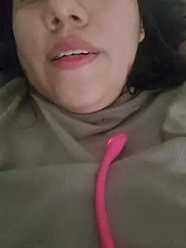 Snapshot of Kalani_Engel chatting on November 9, 4:05 pm Kalani Engel online show from November 9, 4:05 pm