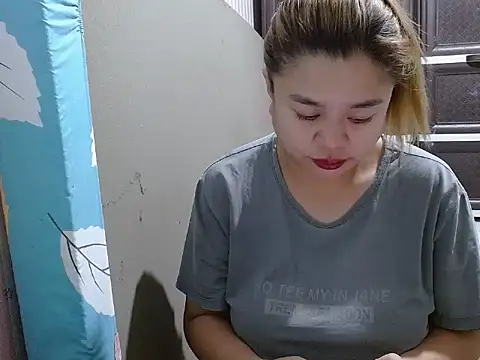 Kariebabe online show from December 14, 11:20 pm