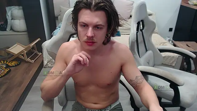 Sunny-Girl1 online show from April 4, 4:37 pm