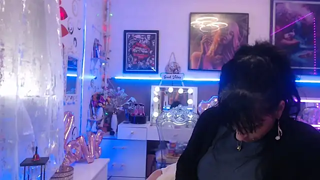 misscectito13 online show from February 22, 1:35 pm