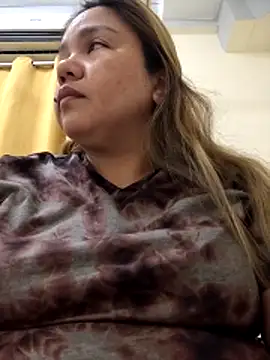 ambersmile online show from February 15, 3:20 pm