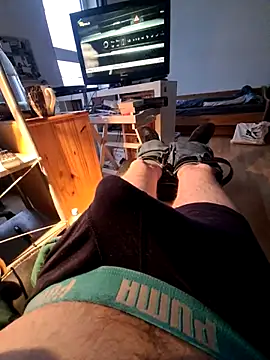 Snapshot of PetePro1989 chatting on January 12, 2:55 pm PetePro1989 online show from January 12, 2:55 pm