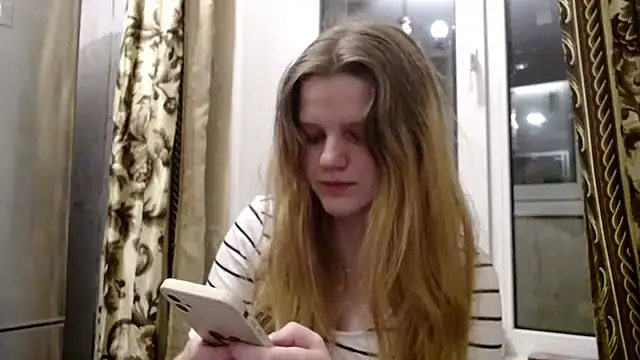 -MimmiLissa- online show from November 24, 12:32 am