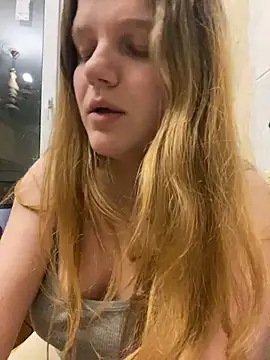 -MimmiLissa- online show from December 21, 7:32 pm