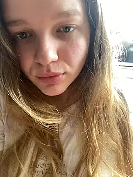 Snapshot of -MimmiLissa- chatting on June 27, 12:22 pm -MimmiLissa- online show from June 27, 12:22 pm