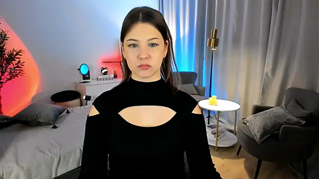 ElizaMild online show from April 11, 1:04 pm