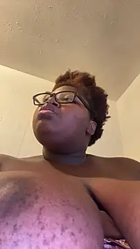 Snapshot of Anni123lol@xh chatting on November 18, 10:47 pm Anni123lolxh online show from November 18, 10:47 pm