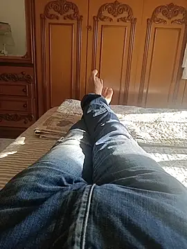 Bobby967 online show from November 11, 9:31 am