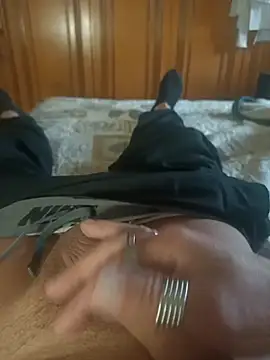 Bobby967 online show from December 5, 11:08 am