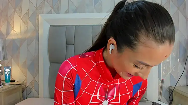 Snapshot of Princsgirl_ chatting on February 9, 7:40 pm Princsgirl online show from February 9, 7:40 pm