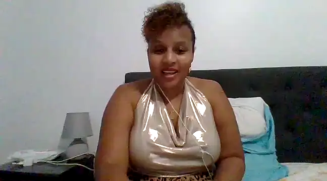Nathyjess195 online show from December 9, 10:30 pm