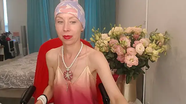 Snapshot of LuxuryNika chatting on July 18, 3:16 pm LuxuryNika online show from July 18, 3:16 pm