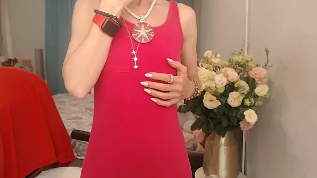 Snapshot of LuxuryNika chatting on July 19, 3:27 pm LuxuryNika online show from July 19, 3:27 pm