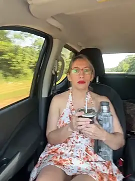 Gatitacarlita online show from November 28, 12:30 pm