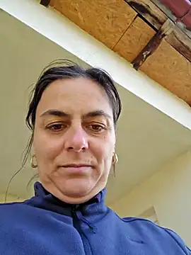 Snapshot of IsabelleCraft chatting on November 15, 10:45 am IsabelleCraft online show from November 15, 10:45 am