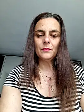 IsabelleCraft online show from April 18, 9:57 am