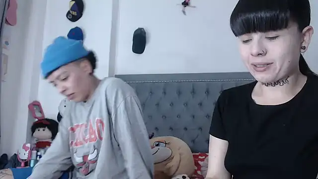 Snapshot of dulce_maria_x chatting on October 23, 10:30 pm dulce maria x online show from October 23, 10:30 pm