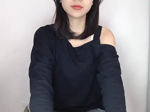 Snapshot of Bigg_Pussyy_Catt chatting on February 8, 6:01 am Bigg Pussyy Catt online show from February 8, 6:01 am