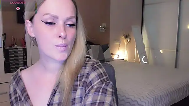 Libby Nora online show from April 3, 10:13 am