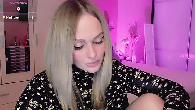 Snapshot of Libby_Nora chatting on April 23, 12:29 pm Libby Nora online show from April 23, 12:29 pm