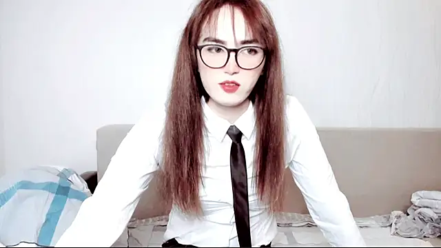 Snapshot of MinniMaksy chatting on October 3, 10:40 pm MinniMaksy online show from October 3, 10:40 pm